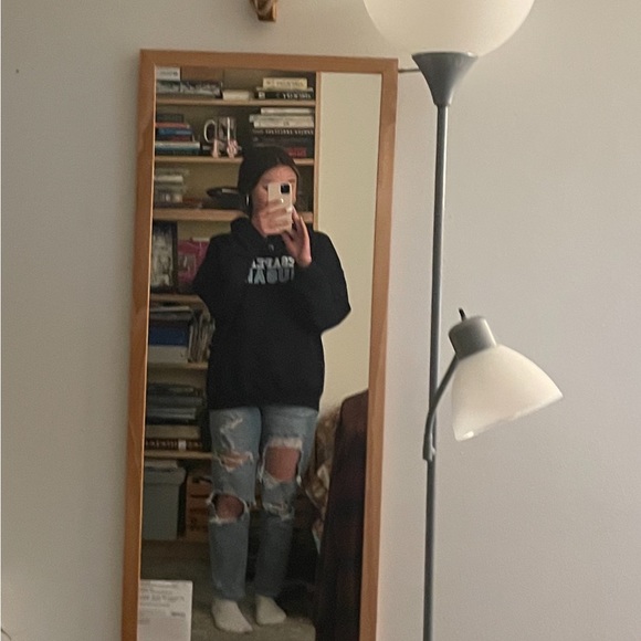 Meet your Posher, Ember - Picture 4 of 6